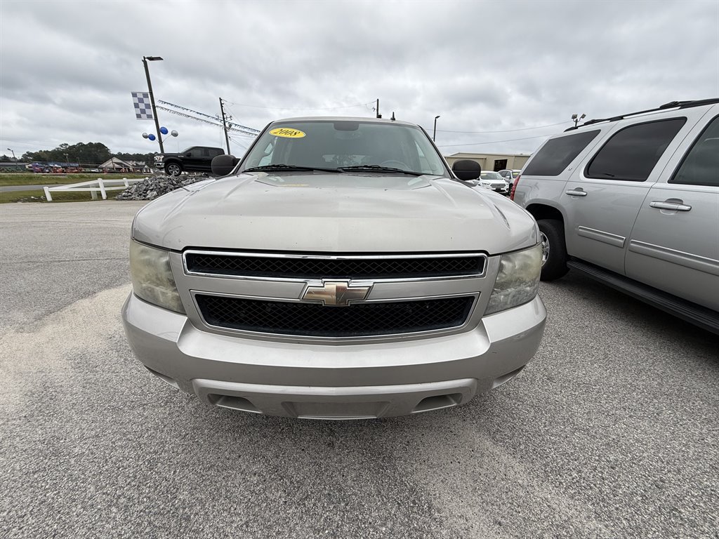 2008 Chevrolet Suburban LS's photo