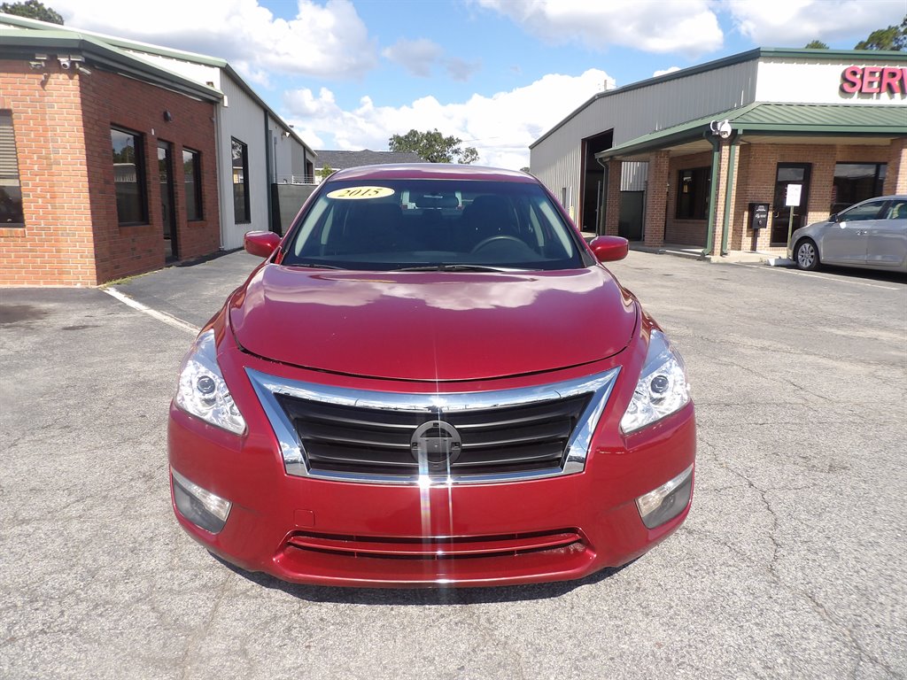 2015 Nissan Altima S's photo