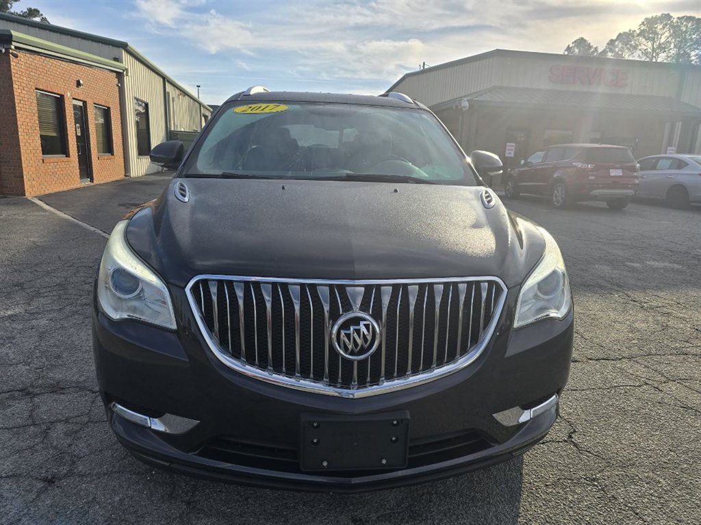 2017 Buick Enclave Convenience's photo