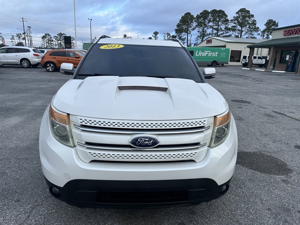 2013 Ford Explorer Limited's photo