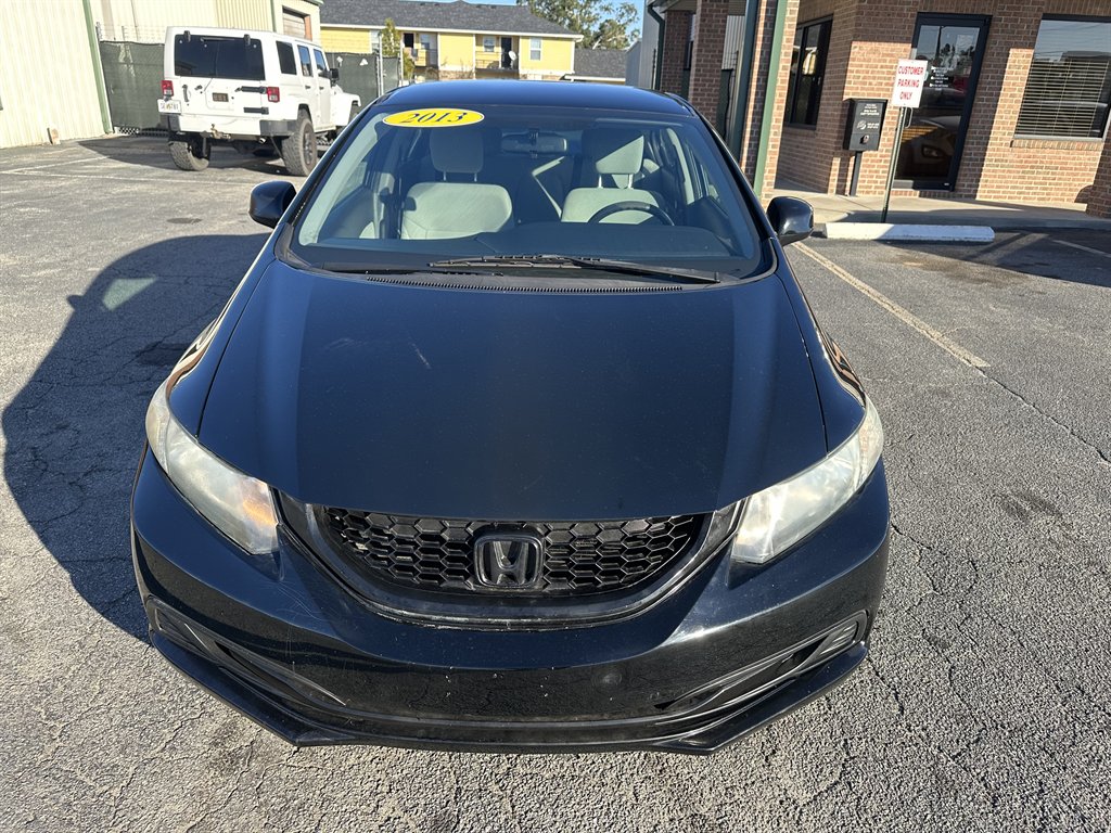 2013 Honda Civic LX's photo