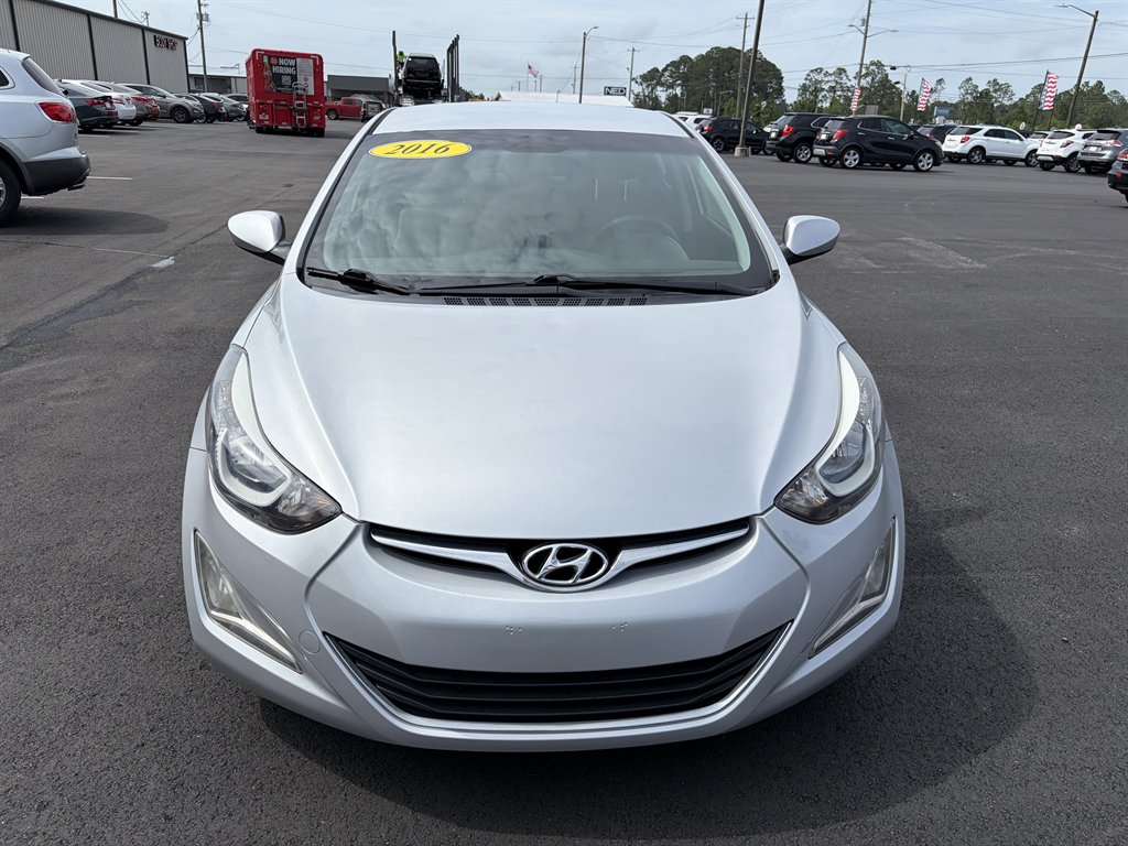 2016 Hyundai Elantra 1.8 SE M/T's photo