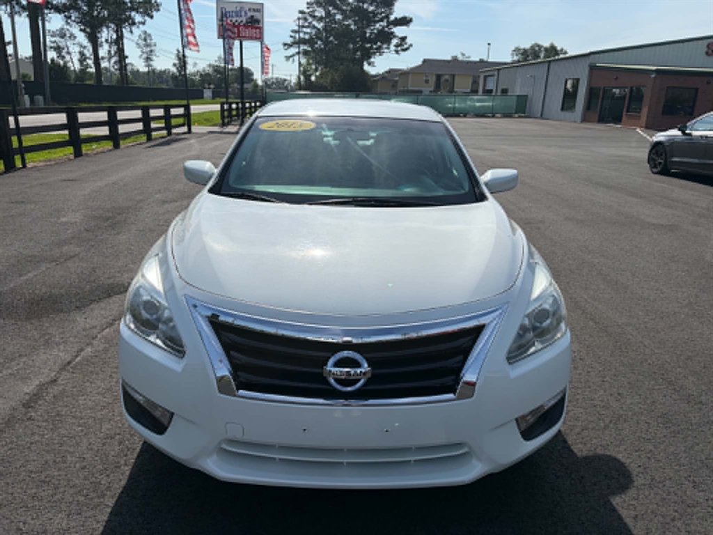 2015 Nissan Altima's photo