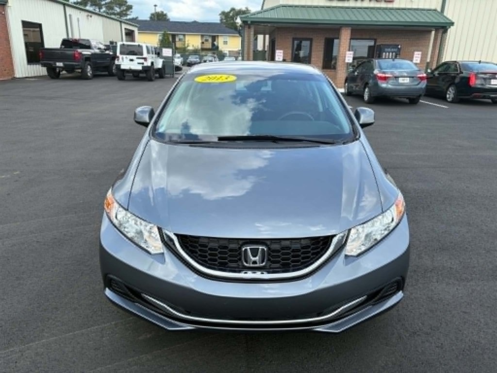 2013 Honda Civic LX Auto's photo
