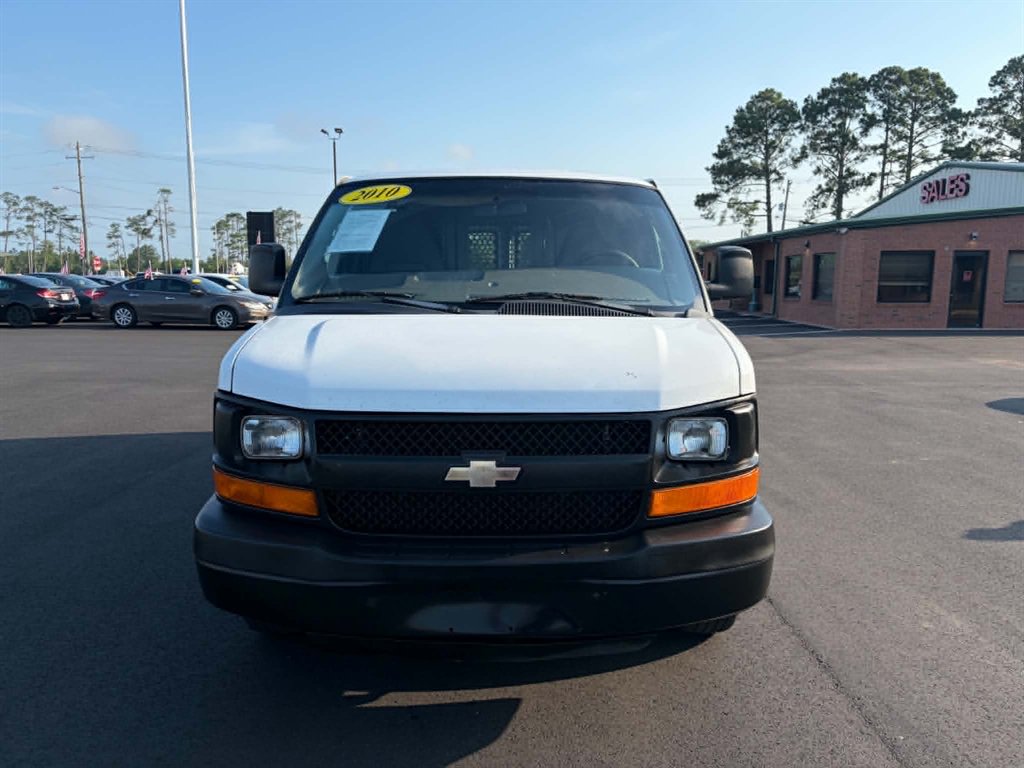 2010 Chevrolet Express 1500 Work Van's photo