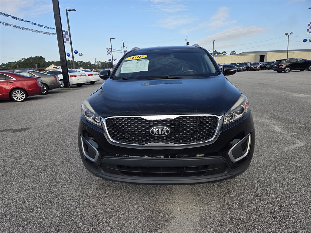 2016 Kia Sorento LX's photo