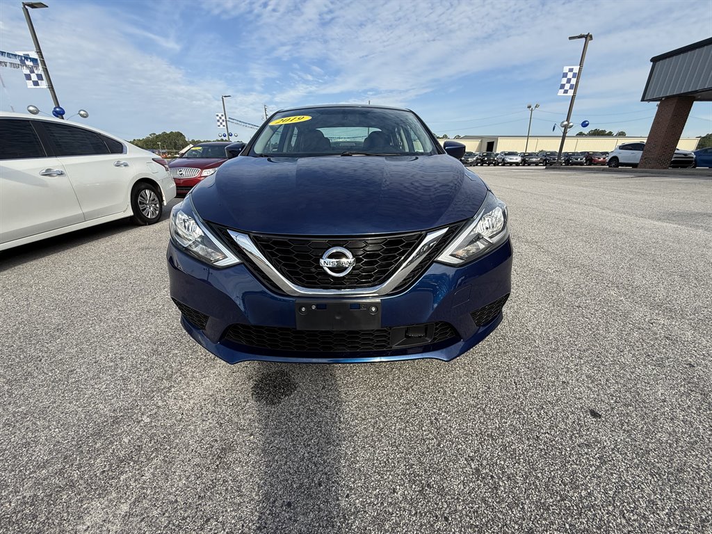 2019 Nissan Sentra S's photo