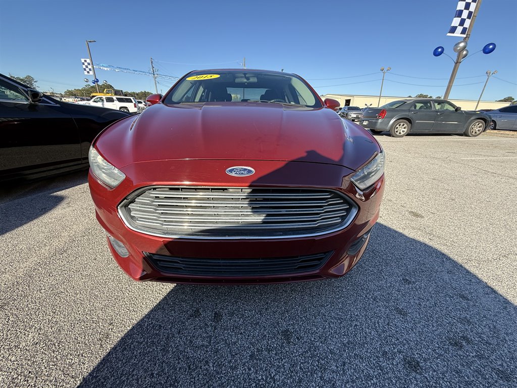 2015 Ford Fusion SE's photo