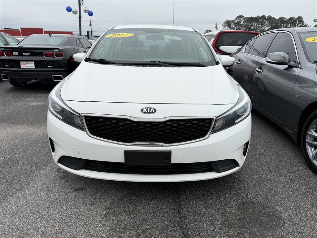 2017 Kia Forte LX's photo