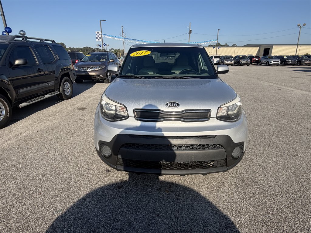 2017 Kia Soul 1.6L Base 6 A/T's photo