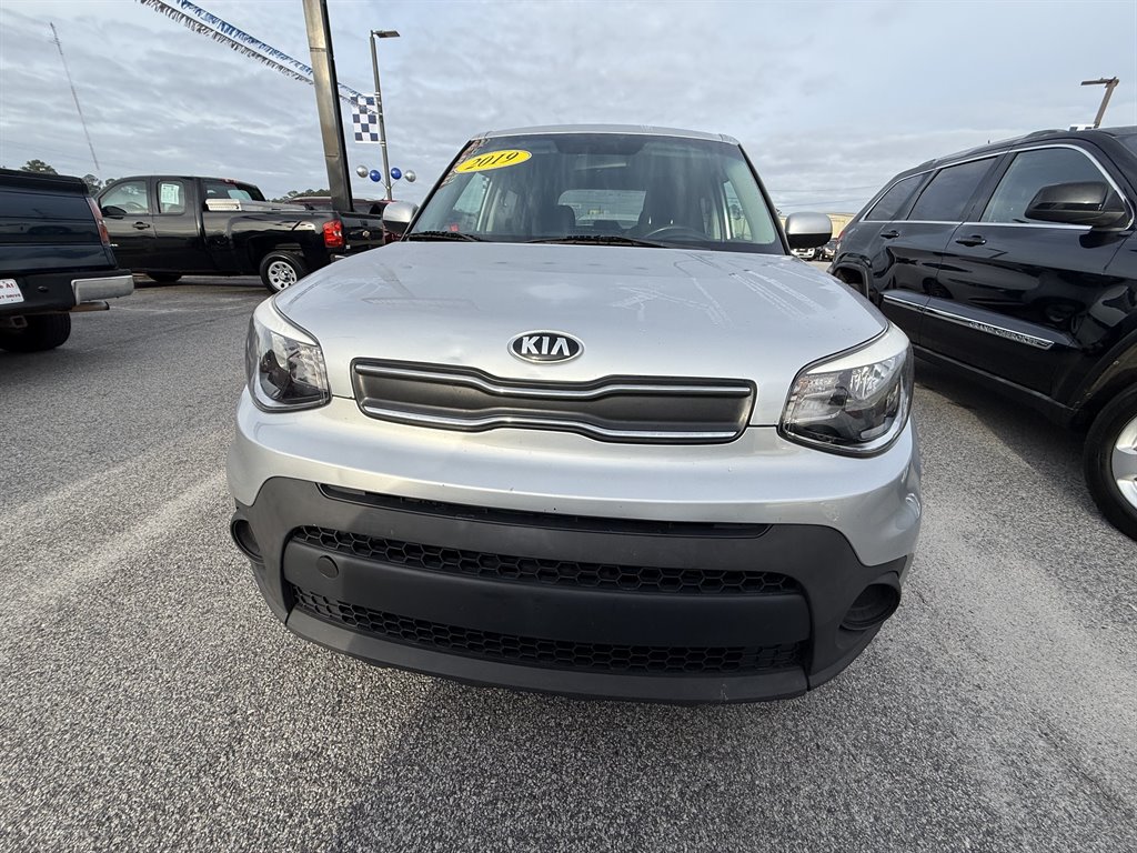 2019 Kia Soul Base's photo