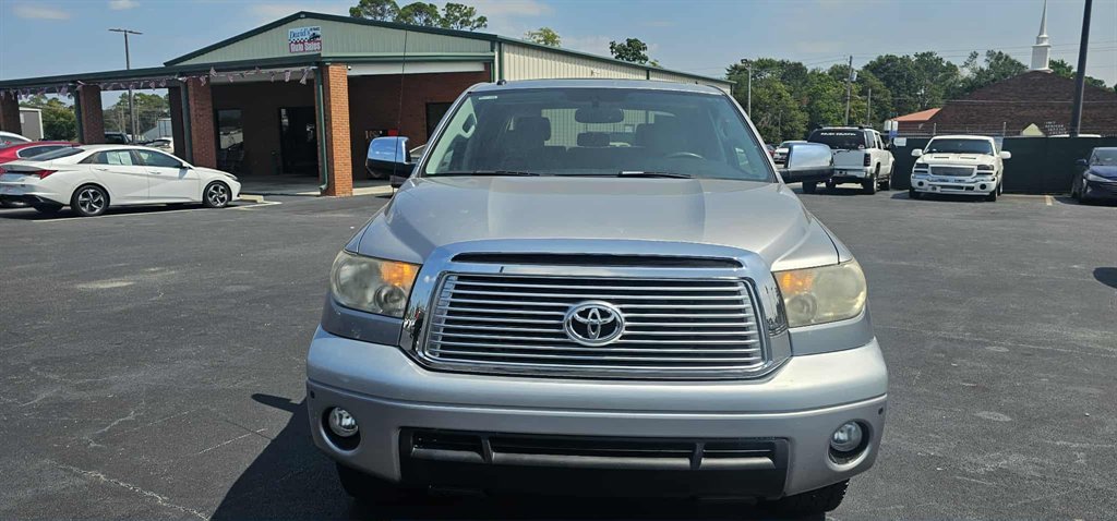 2010 Toyota Tundra Limited's photo