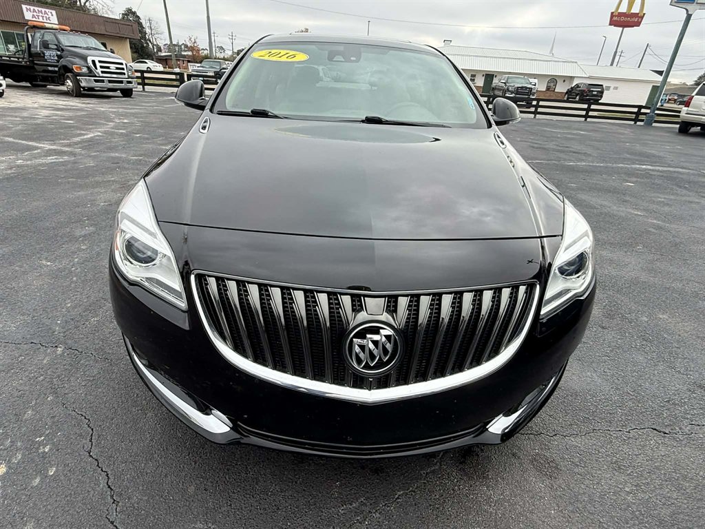 2016 Buick Regal Premium 2's photo