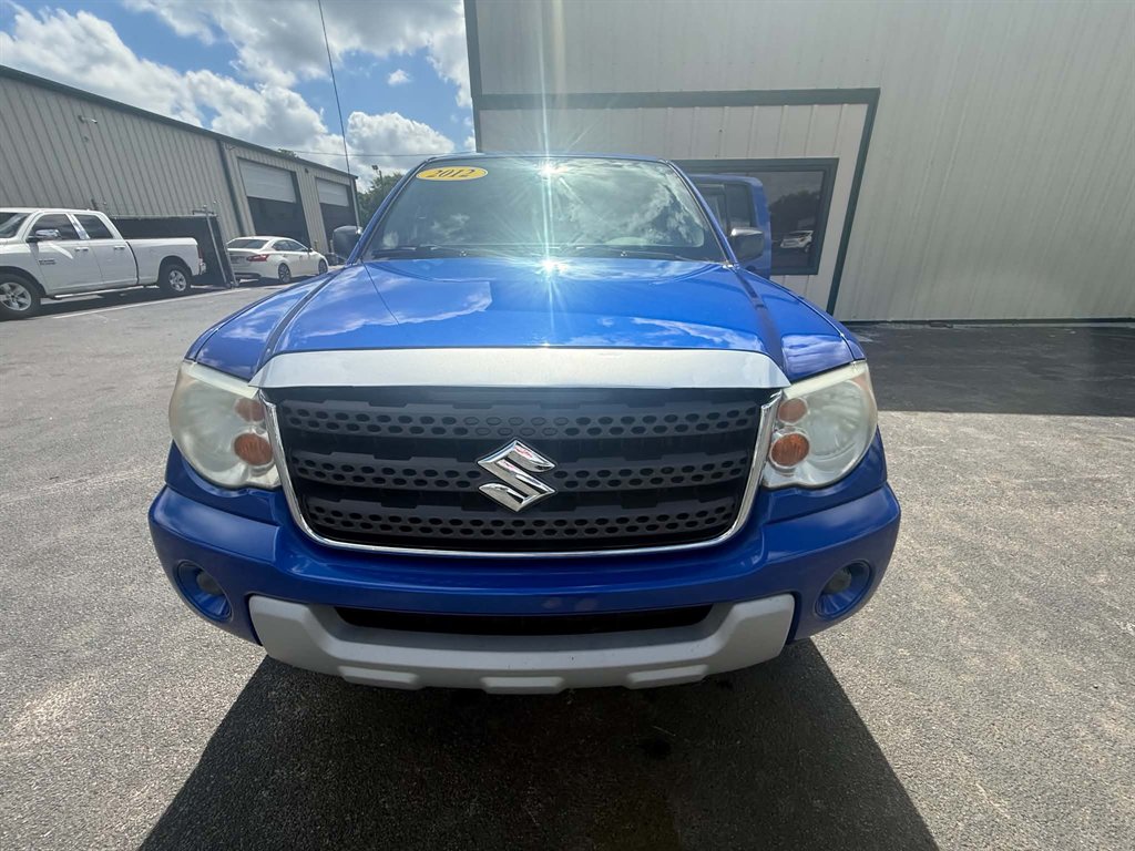 2012 Suzuki Equator Crew Cab Sport 5' Bed's photo