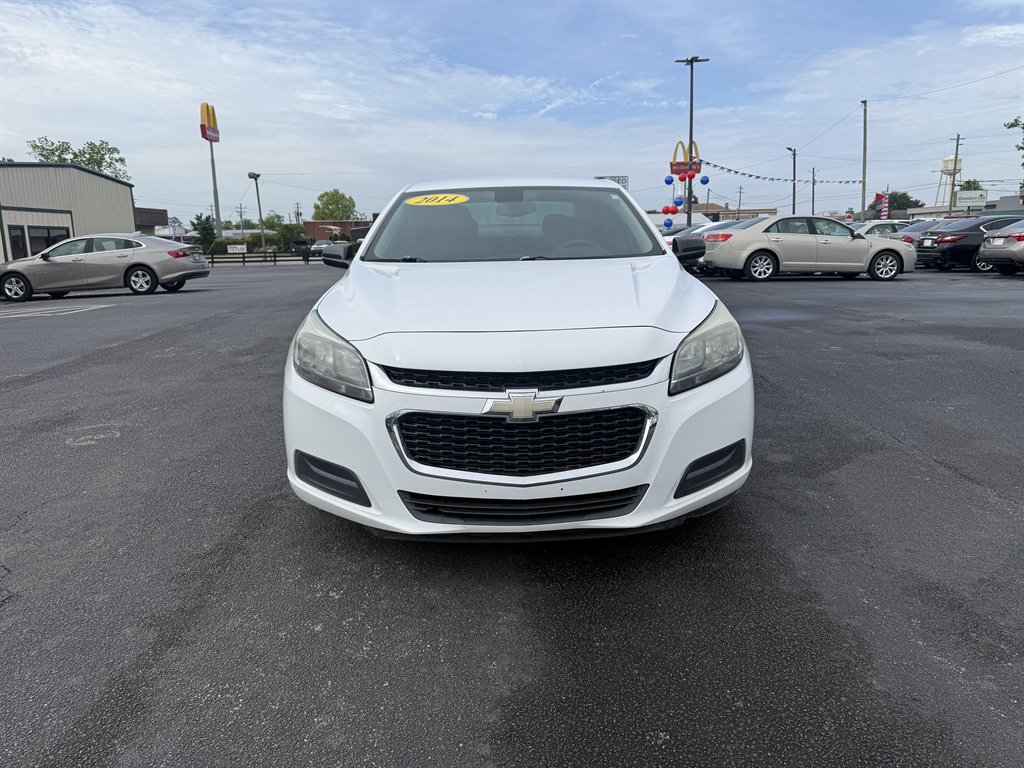2014 Chevrolet Malibu 1LS's photo