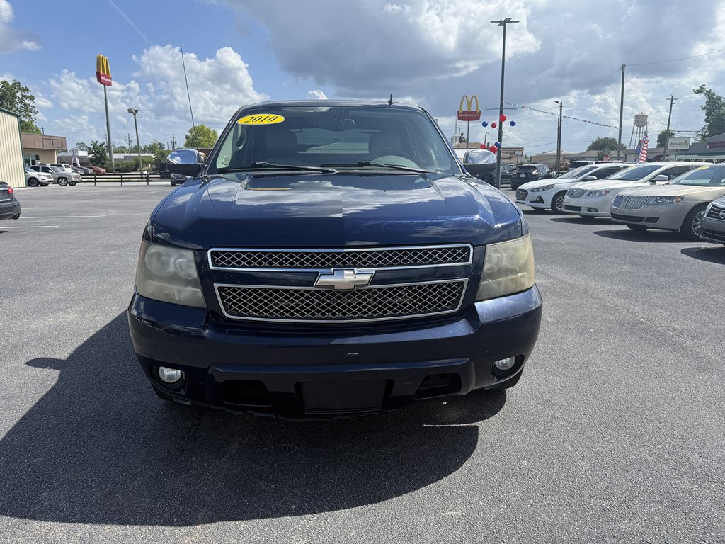 2010 Chevrolet Avalanche 2WD Avalanche LT's photo