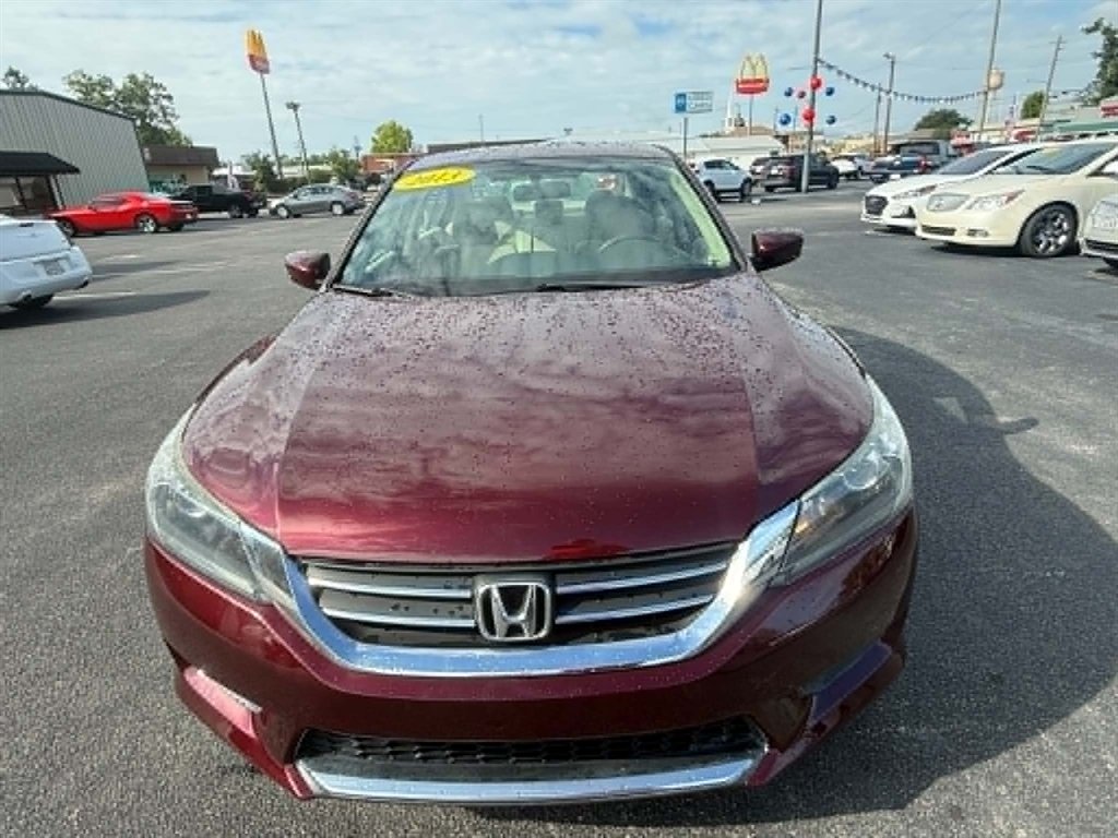2013 Honda Accord LX Auto's photo