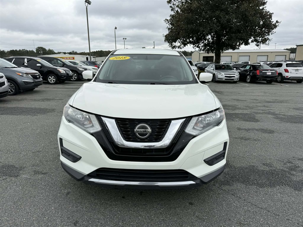 2018 Nissan Rogue S's photo