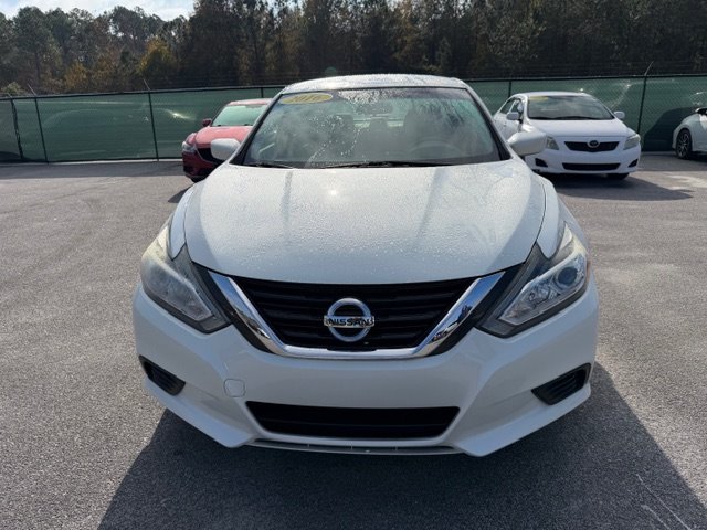 2016 Nissan Altima S's photo