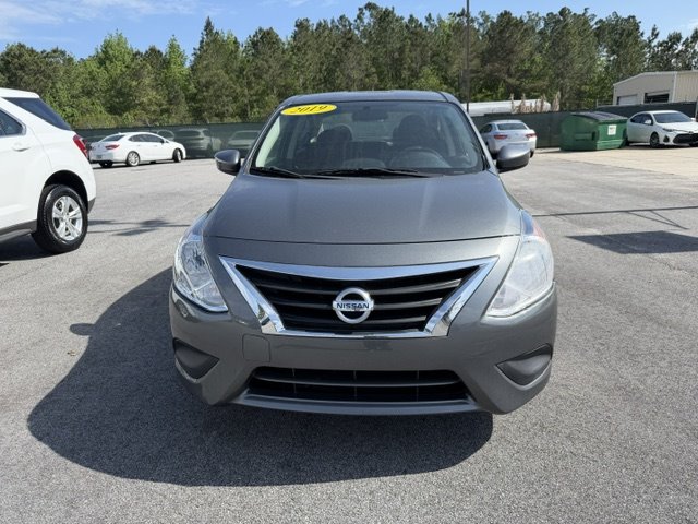2019 Nissan Versa 1.6 SV CVT's photo