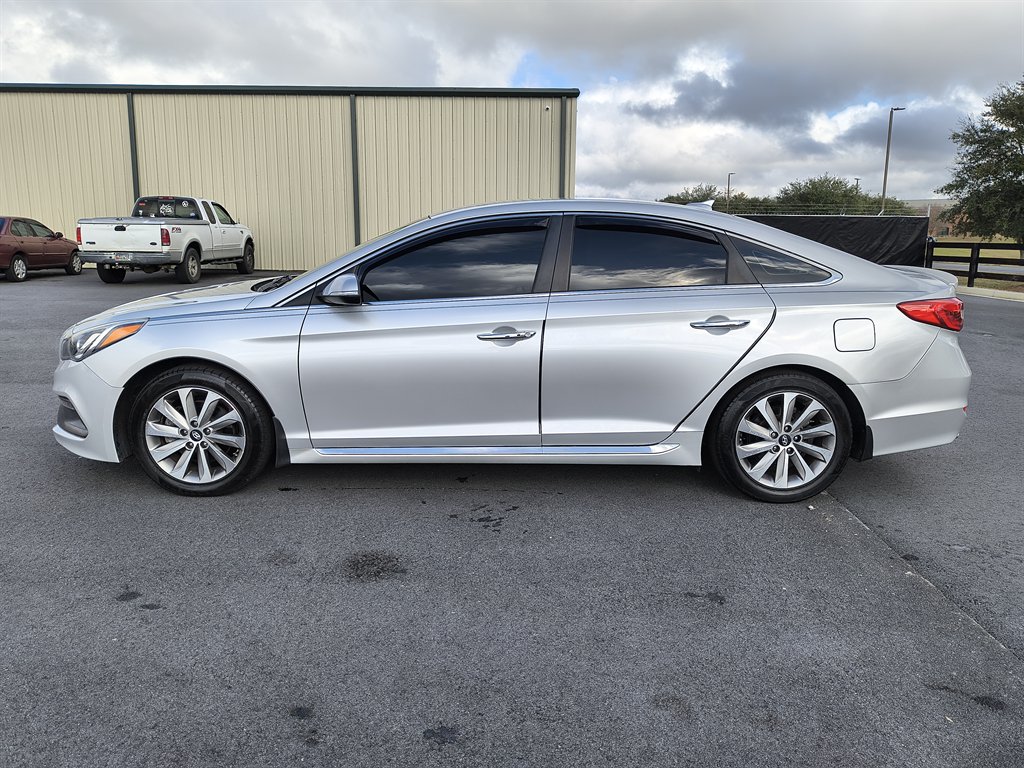 2015 Hyundai Sonata Sport photo 3