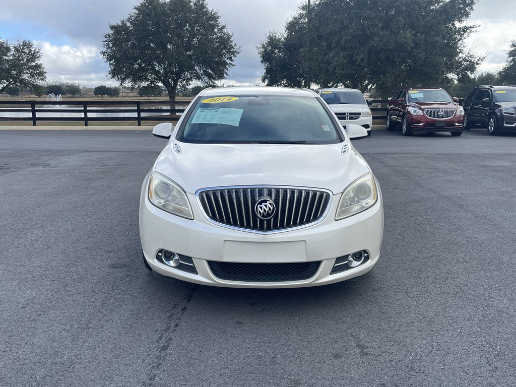 Buick Verano's photo