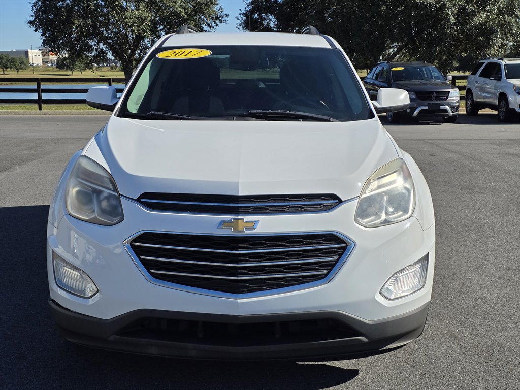 2017 Chevrolet Equinox LT's photo