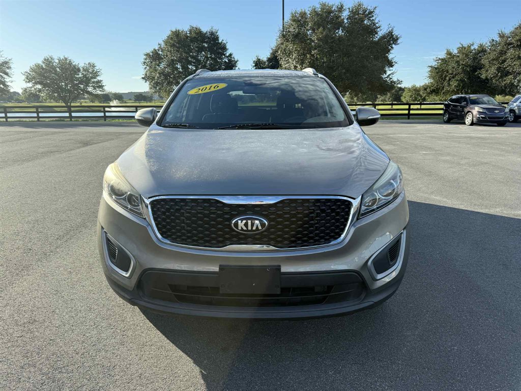 2016 Kia Sorento LX's photo