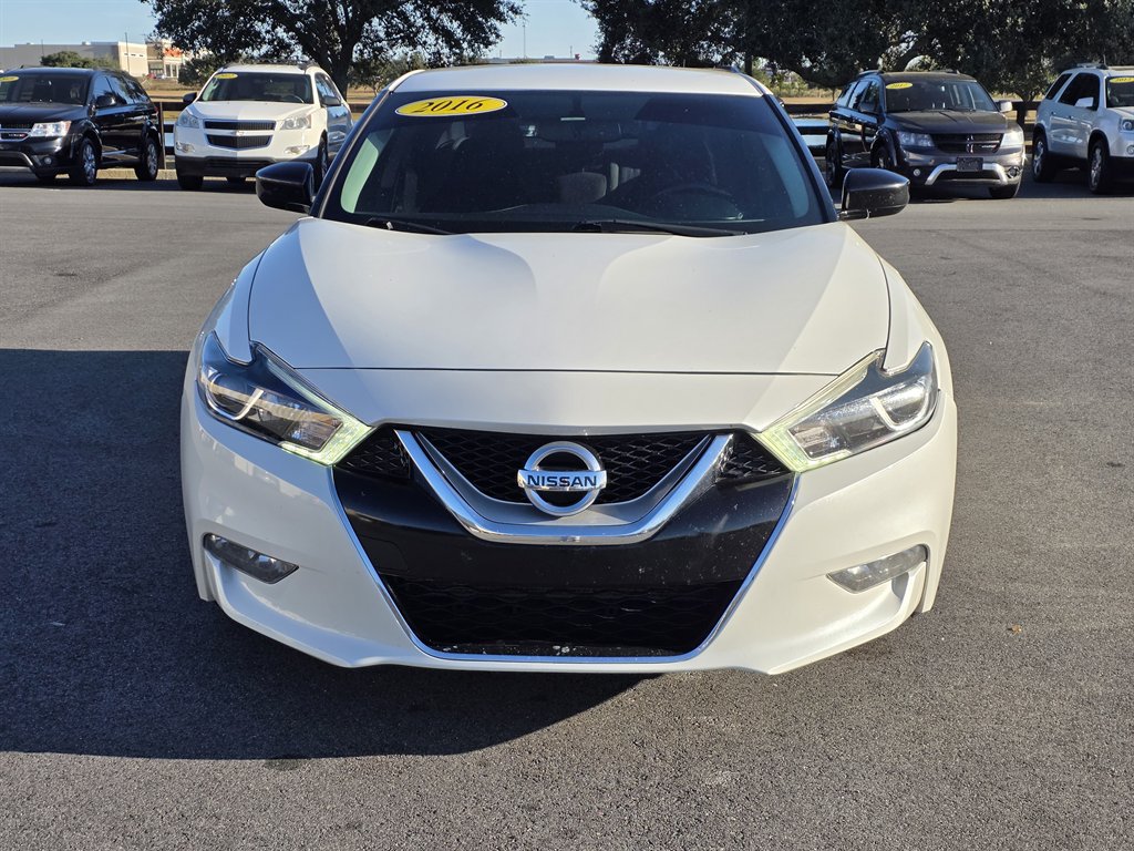 2016 Nissan Maxima S's photo