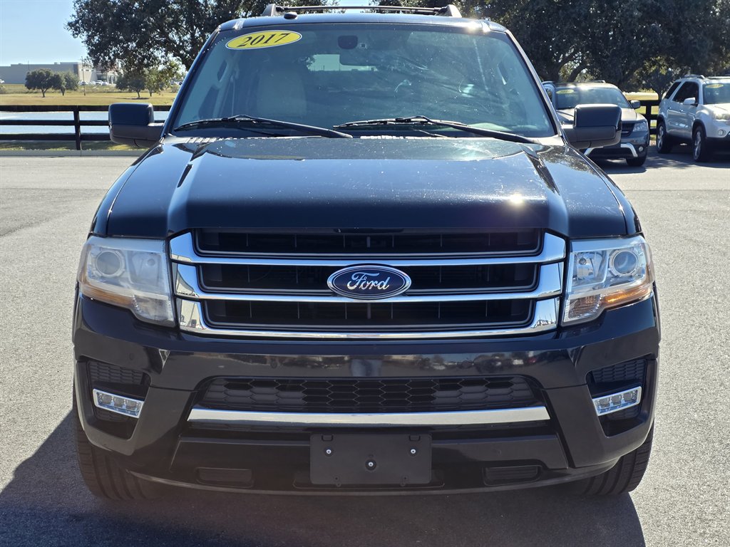 2017 Ford Expedition Limited's photo