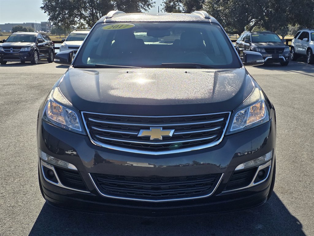 2017 Chevrolet Traverse 2LT's photo