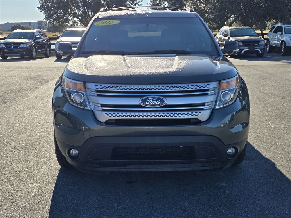 2015 Ford Explorer XLT's photo